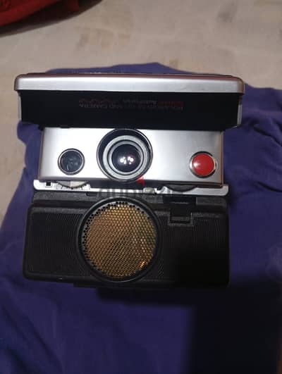 Polaroid SX-70 sonar autofocus (vintage camera)