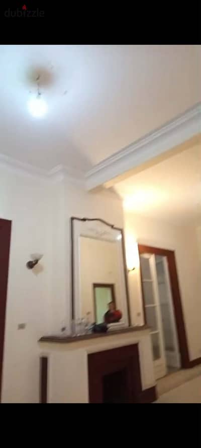 شقه ايجار فنادق وشركات ( 5 غرف سقف عالي ) واجدهه بجوار ميدان التحرير