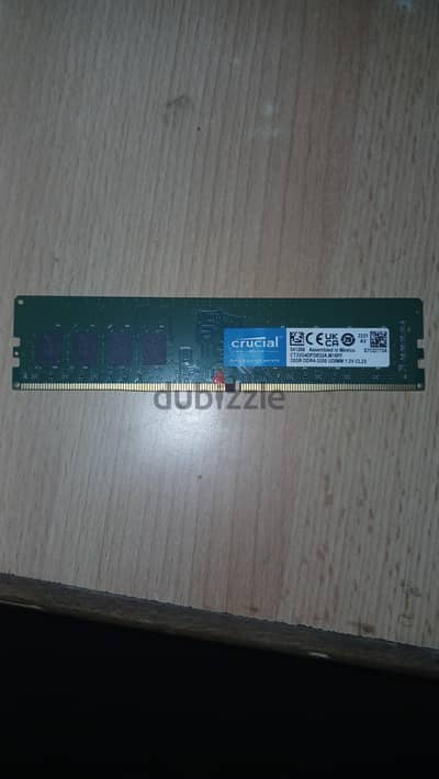 ستيك ٣٢ جيجا رام ddr4 بحالة كويسة