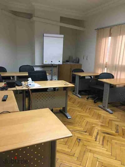 مقر اداري مكيف للايجار بمصر الجديدة   •موقع مميز جدا فيو شارع نهرو    جانبي من الحجاز 300م تشطيب لوكس مكيف بالكامل