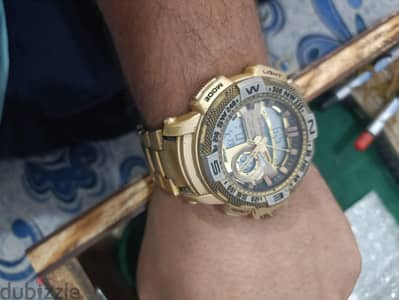 ساعة يد كاسيو (Casio) رجالية باللون الذهبي،