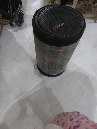 سماعة بازوكا جى بى ال jbl 1000 للبيع مستعملة بحالة الزيرو