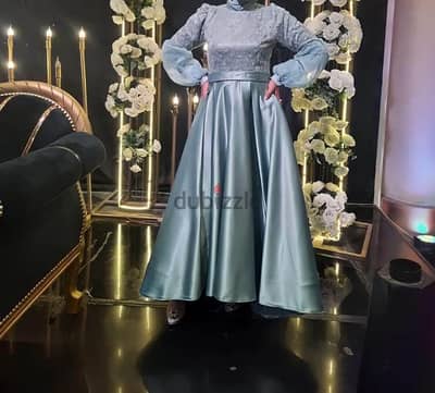 فستان ستان