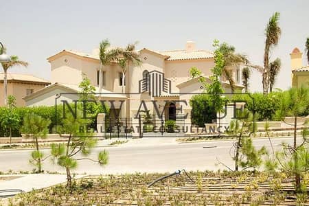 فيلا مستقلة استلام فوري مطلة على ثاني صف من الجولف في سيليستا ابتاون كايرو للبيع uptown cairo