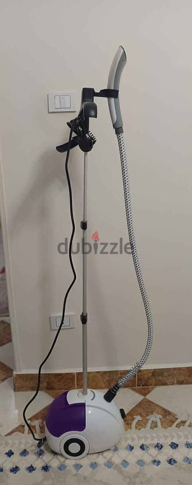 مكواة بخار Geepas 2000W مكواة ستاند احترافية ببخار قوي وتسخين سريع،
