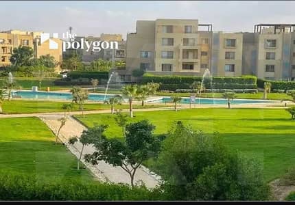 235m2 for rent in palm parks overlooking the pool