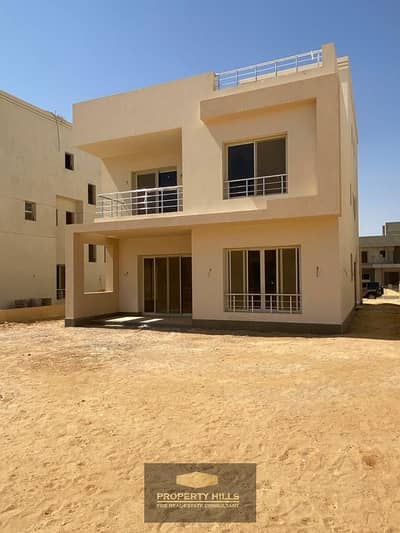 For sale twin house with an open view of the lake on Dahshour connection in VAHA compound next to Solana