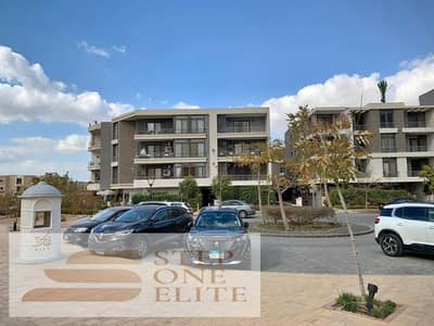 72m² apartment with a 41m² garden for sale with a 50% discount, directly opposite the airport in Taj City compound.