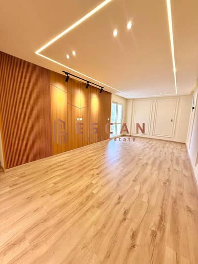 Apartment for sale in Madinaty B1, extra super deluxe finishing, first occupancy, close to services