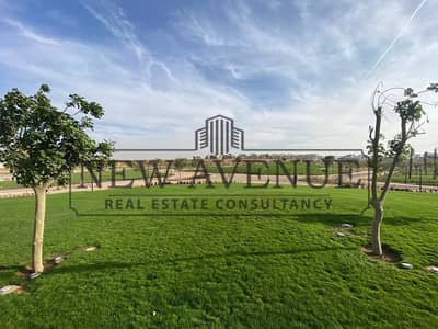 شقه استلام فوري تشطيب كامل بالمطبخ والتكييفات مع إطلالة مفتوحة في كمبوند هايد بارك hyde park new cairo