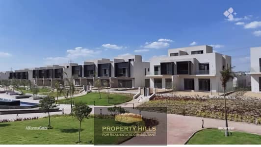 Receive immediately a villa with a lagoon view at a bargain price in Sheikh Zayed on the Dahshour link in front of Beverly Hills
