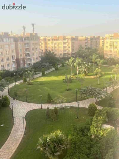 شقه للبيع مدينتي B11فيو جاردن