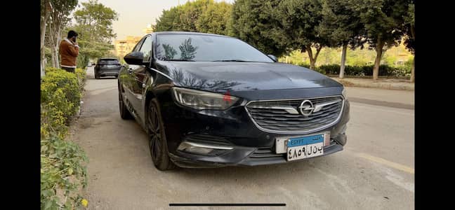 Insignia اعلى فئه