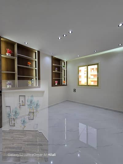 Apartment for sale in Hadaeq Al-Ahram 185 in the third gate with an open view