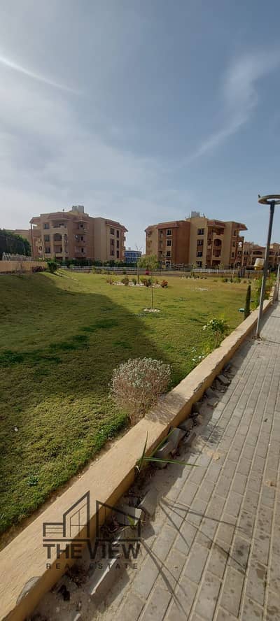 "North-facing (Bahary) Ground Floor Apartment with a Spacious Garden for Sale at Al Khamayel Compound, Sheikh Zayed! Super Lux finishing, stunning lan