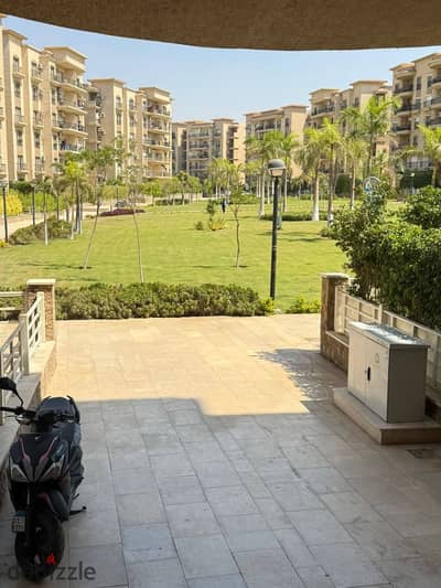 For Sale in Al Rehab 2 - Phase 7 A stunning apartment with an area of ​​214 sq m and a private garden of 65 sq m Wide garden view Divided into: Large
