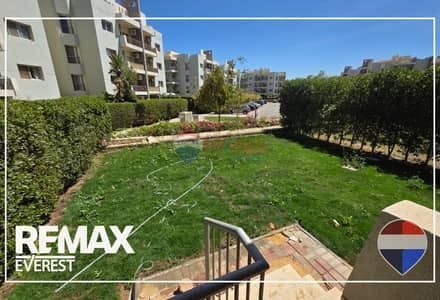 Ground Apartment in The Address – Private Garden