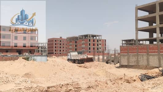 للبيع بشمال الرحاب القاهرة الجديدة قطعة ارض 500متر بحرف ال C بالقرب من يوسف السباعي والسوق الشرقي