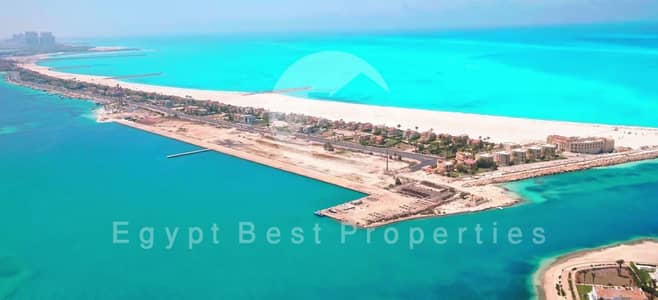 شاليه بإطلالة كاملة على البحر في مارينا 5 على الساحل الشمالي، تشطيب كامل مع إمكانية التقسيط