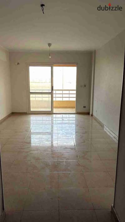 Available empty apartment for rent in Madinaty - B6    Location: Second floor - next to South Park and services  Area: 104 m²   Details: - 3 bedrooms + 2 bathrooms - Open view - The apartment is empty and ready for living   Rent: 15,000 EGP monthly  Code: ER107  ⏰ Viewings: Easy, God willing