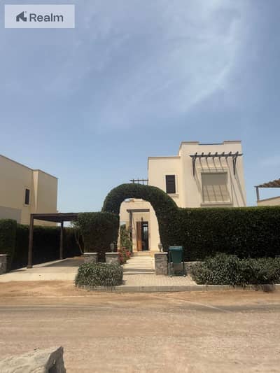 OWN your villa with very prime location in cyan