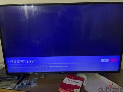 للبيع شاشة LG 49 بوصة 4K Smart TV موديل: 49UH617V