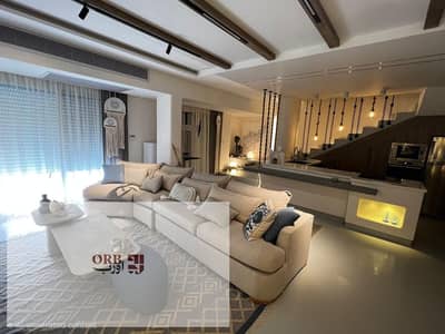 تاون هاوس Mountain View Chill Out 275م مباني + 123م جاردن 5 غرف موقع برايم فرصة مميزة للسكن أو الاستثمار في كمبوند راقي بالتجمع الخامس