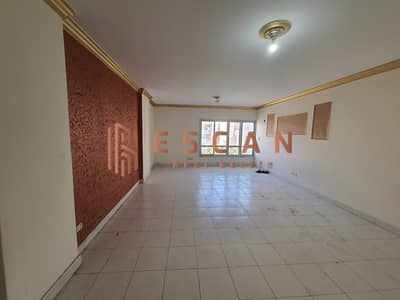 Apartment for rent in Al Rehab, 127 sq m, with kitchen, prime location near services, Mall 2 and Gateway