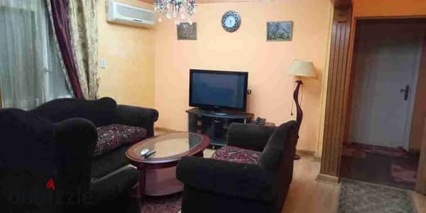 . شقة 120م بامتداد عباس العقاد ناصية طابق اول للسكن والادارى