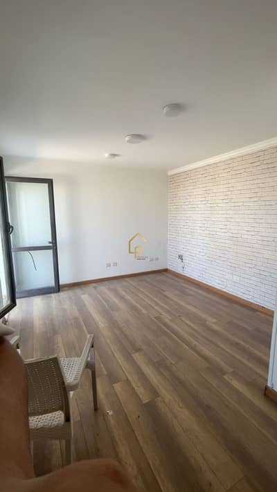 Studio roof  for rent Westown Sodic Beverly Hills