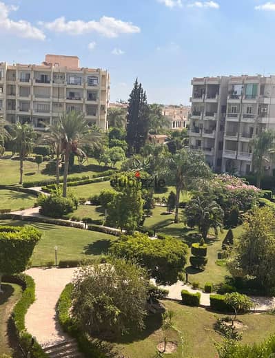 شقة متشطبة للبيع في كمبوند زايد 2000 الشيخ زايد امام اركان مول