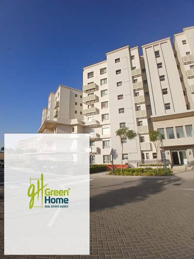 بتشطيب كامل بالمطبخ و التكيفات شقة للايجار في أب تاون كايرو إعمار المقطم Uptown Cairo Mokattam by Emaar