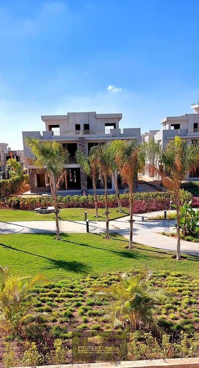 Townhouse villa immediate delivery panorama view at the Pyramids steps from the Al-Ashjar neighborhood near the City of Production