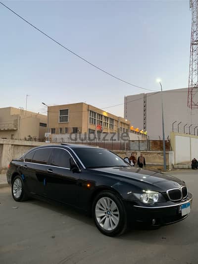 بي ام ٧٤٠ ٢٠٠٩ ماشيه ٤٨ الف كيلومتر فابريكه بالكامل
