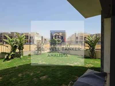تاون هاوس كورنر للبيع في سعادة القاهرة الجديدة التجمع الخامس ثلاث 3 غرف نوم  بالتقسيط لوكيشن مميز استلام 2027