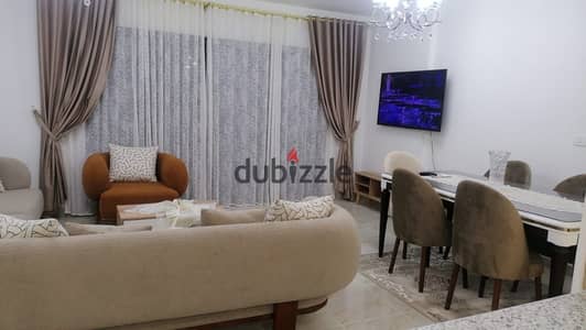شقه للايجار المفروش في مدينتي B15 مساحه 150متر