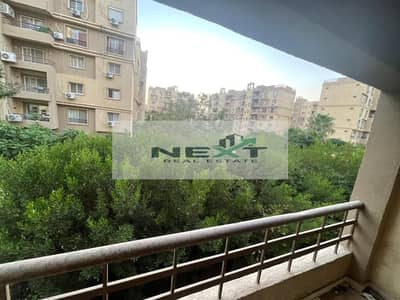 للايجار فى مدينتى _ قانون جديد  المساحة : 145م  المنطقة : b6  التقسيمة : ٣نوم + ١حمام  التشطيب : شركة   الفيو : وايد جاردن   السعر : 16,50 \\\\\\\\\\