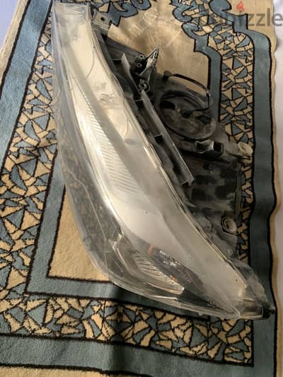 الفوانيس الهالوجين f30