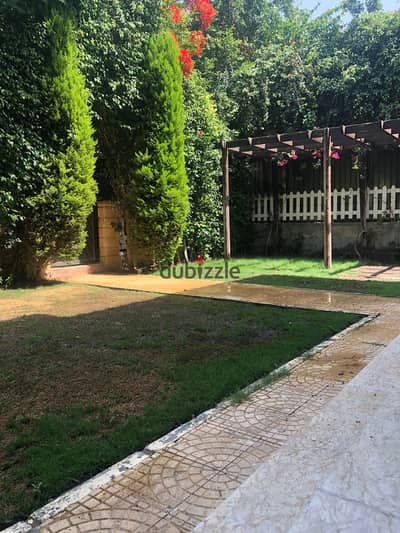 فيلا تاون هاوس للإيجار جاهزة للسكن 3 غرف الايجار شامل المطبخ بالقرب من المسجد نموذج T1 في فيلات الرحاب 2 - المرحلة العاشرة - القاهرة الجديدة