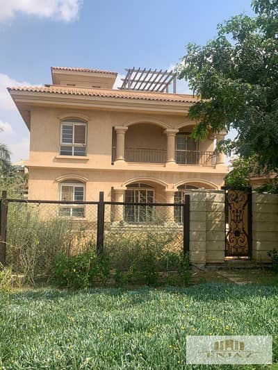فيلا للبيع فى مدينتى نموذج G  باجمل فيو على وايد جاردن بموقع مميز  قريبه جدا للمسجد الأبيض الكبير والسنترال بارك والنادي