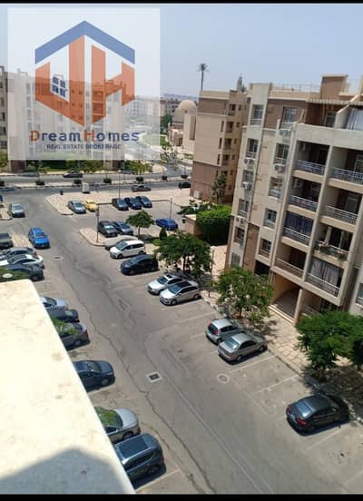شقه 96م للبيع كاش في مدينتي b7 بأقل سعر  امام الخدمات استلام فوري فيو مفتوح