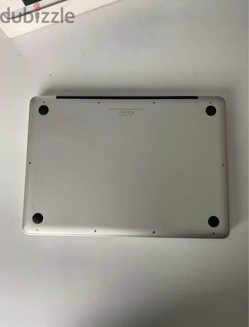 Mac book pro 2012 with Box 4