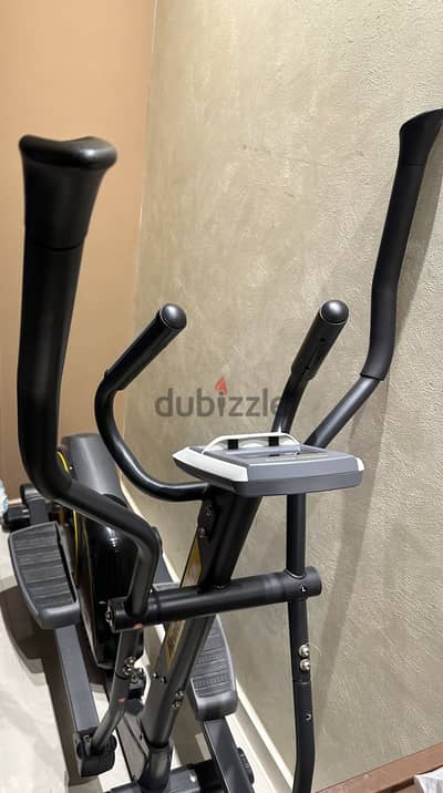 Elliptical  / أوربتراك Health Sports  /جهاز رياضة منزلي