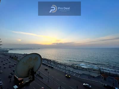 Furnished and air-conditioned apartment for rent Camp Shezar directly on the beach