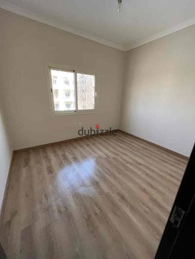 Apartment for rent in the Fifth Settlement, Violet Area, second-floor buildings, there is an elevator, ultra-super lux finish, second floor, fully northern facade - elevator - natural gas, water, and electricity, area 170 square meters, reception 3 pieces - 3 bedrooms - 2 bathrooms - kitchen garage for the car. For contact, WhatsApp 015