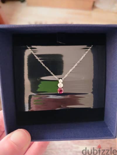 Swarovski necklace (Attract Trilogy Round Pendant)