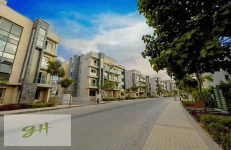 بنتهاوس جاهزة للاستلام بموقع مميز للبيع في  جاليريا مون فالي التجمع الخامس Galleria Moon Valley New Cairo