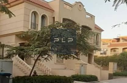 Lowest price townhouse for sale, ready to move in, at a bargain price for quick sale in Velino Compound, New Cairo, First Settlement