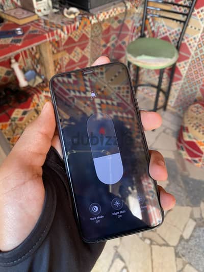 آيفون 11pro