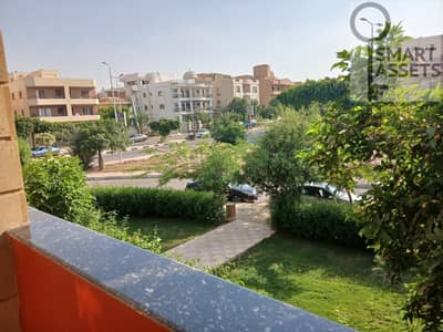 شقة متشطبة بالكامل بمساحة 225 م وفيو لاند سكيب  للبيع في مدينة الشروق ( el shrorouk city )